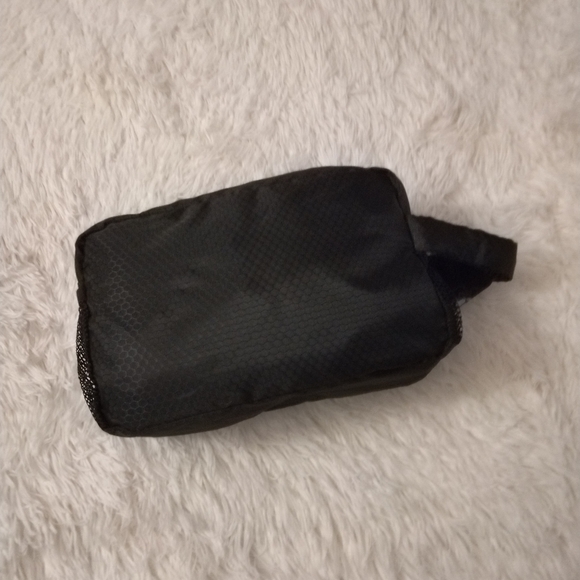 🔥3/$70 *NWT* RBX Men's Travel Toiletry Bag - Picture 4 of 7